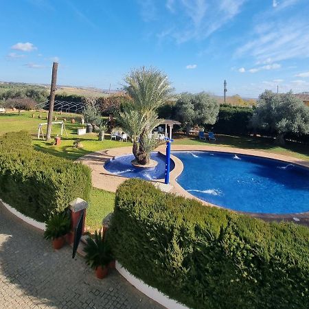 Finca exclusiva (10.000m2) para 10-17 personas Sevilha Exterior foto