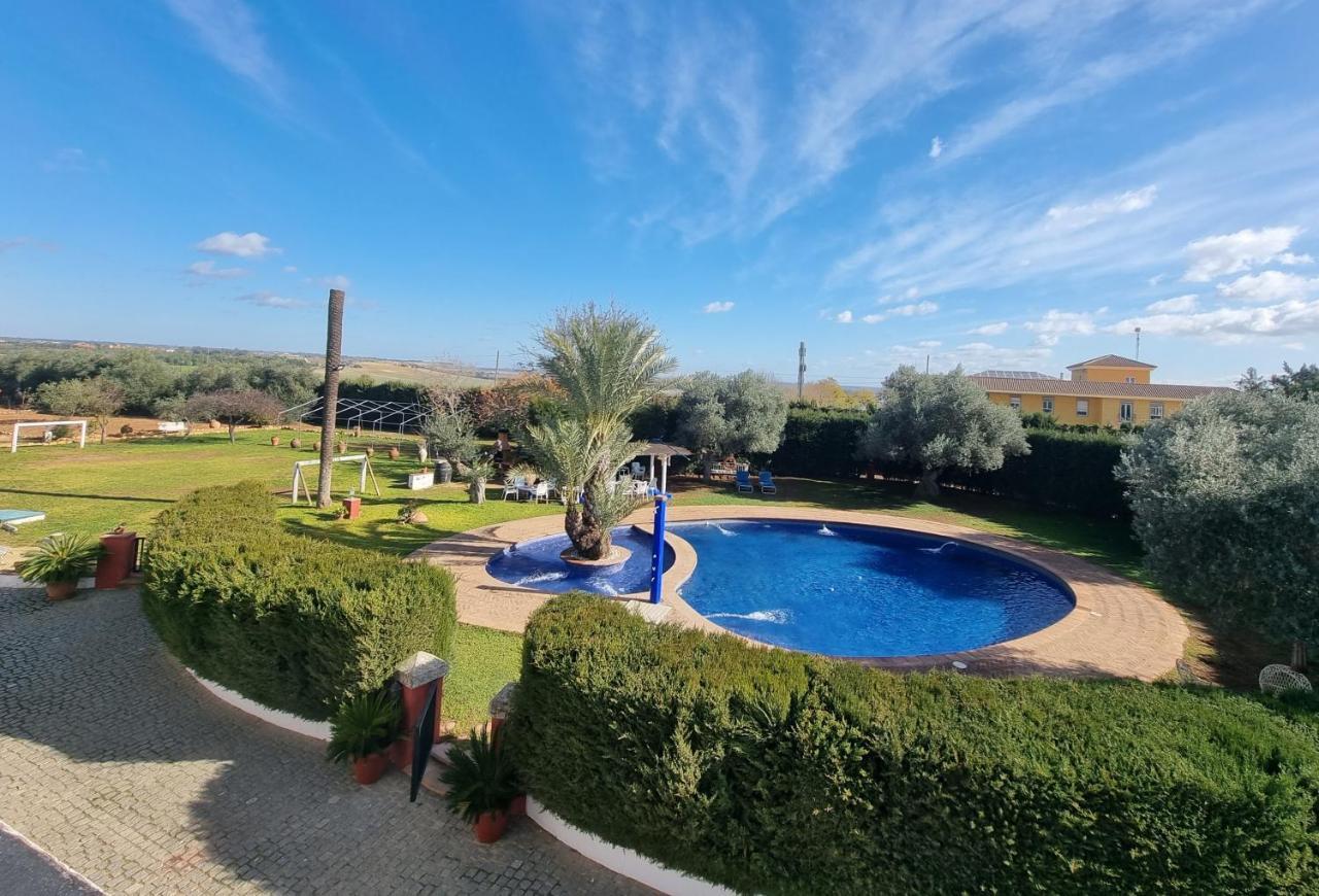 Finca exclusiva (10.000m2) para 10-17 personas Sevilha Exterior foto