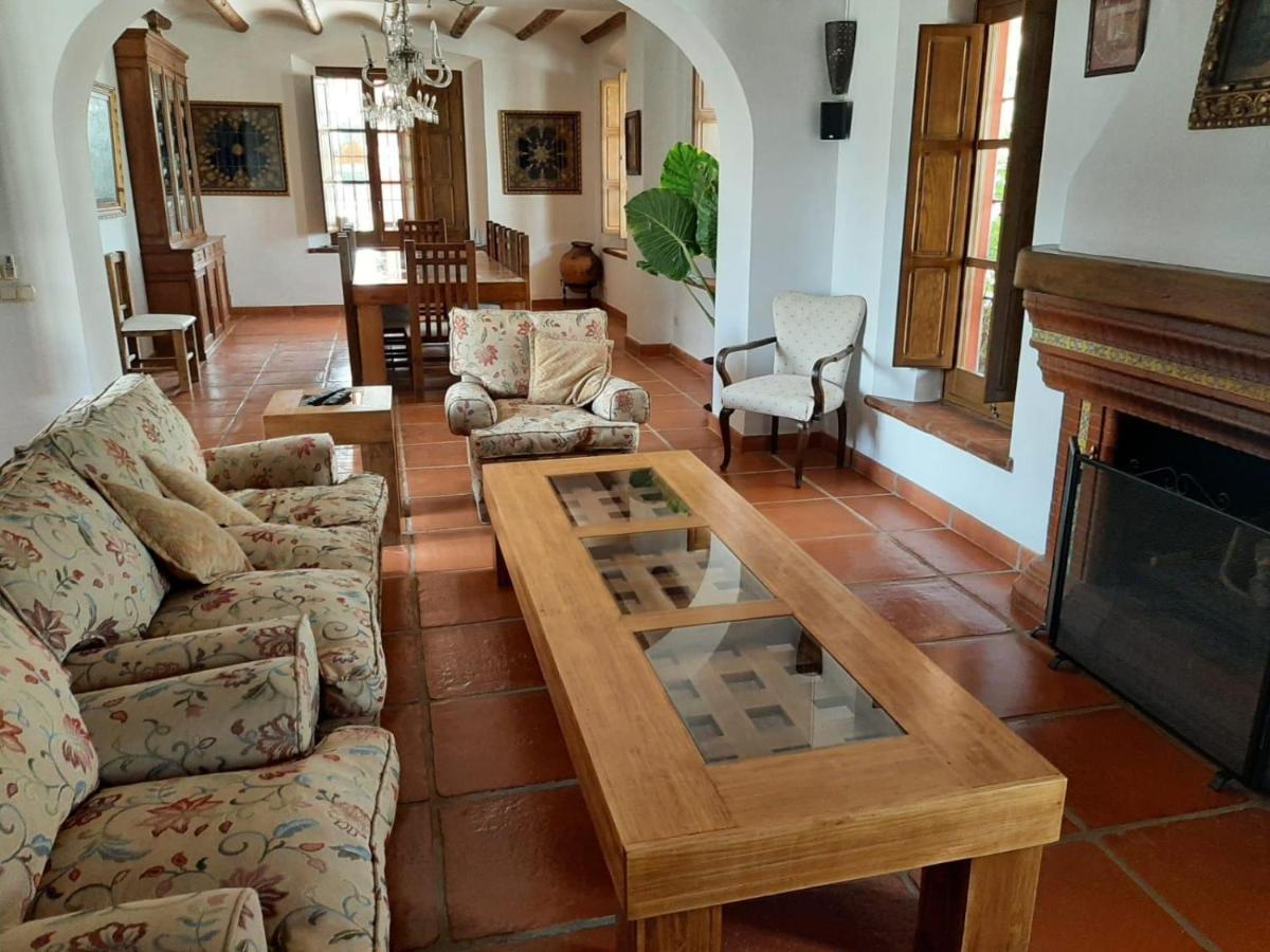 Finca exclusiva (10.000m2) para 10-17 personas Sevilha Exterior foto